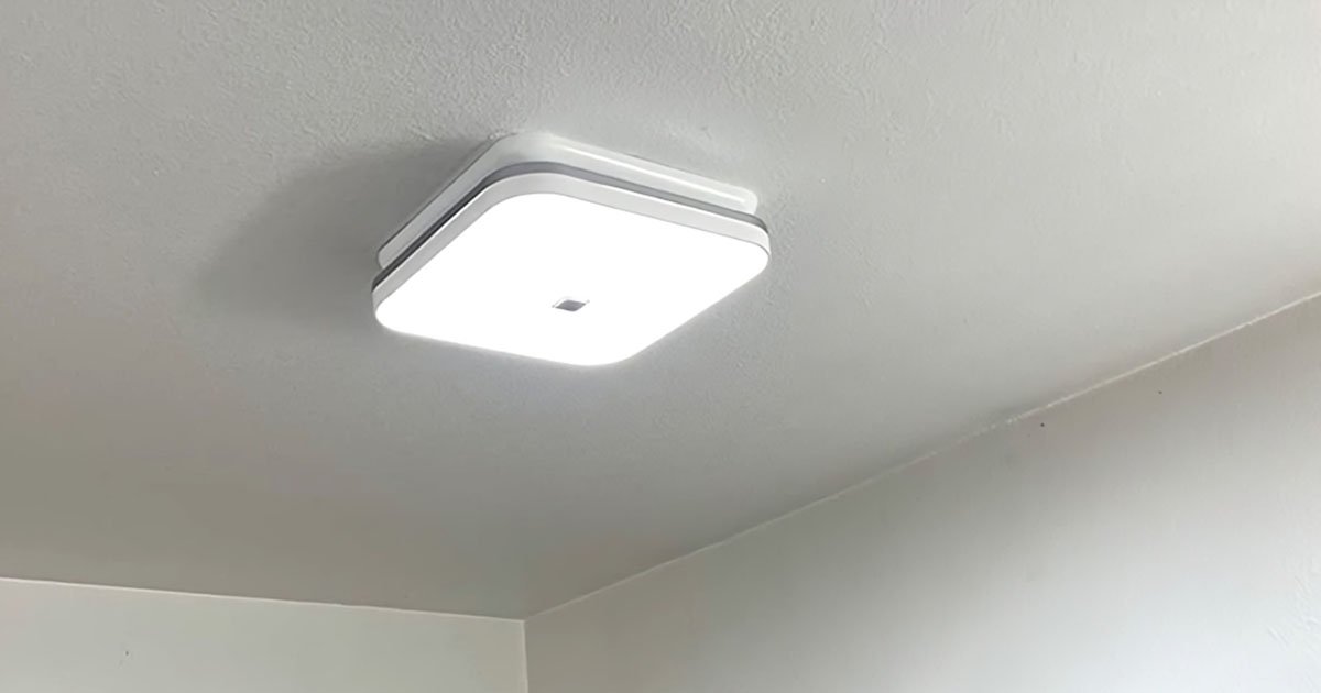 best bathroom exhaust fan with light