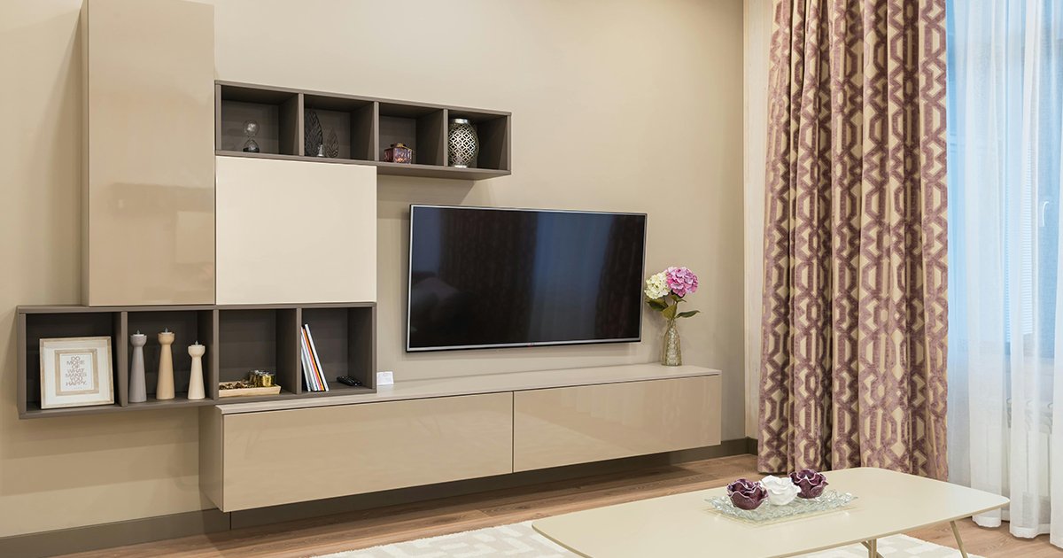 Maximizing Storage in Small Living Rooms with TV